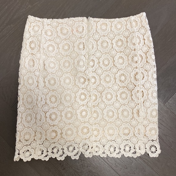 JOE FRESH Cream Crochet Mini Skirt, Size 6 - Picture 6 of 8